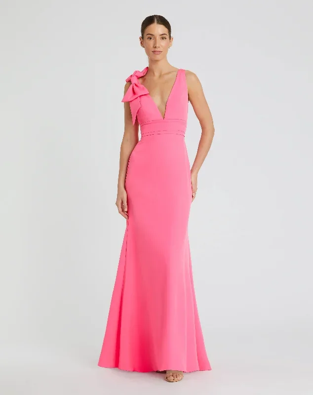 Sleeveless V Neck Bow Detail Mermaid Gown