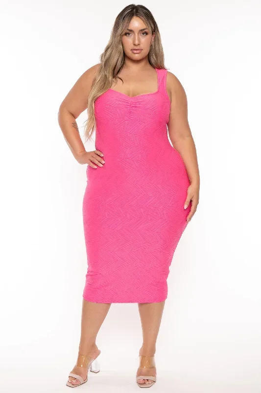 Plus Size Coraline  Wavy Tank Midi Dress - Pink