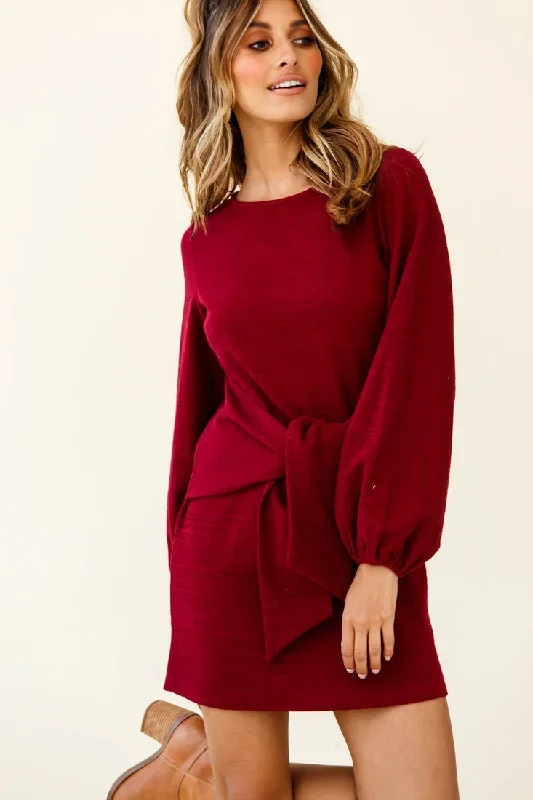 rapt-waist-tie-balloon-sleeve-knit-dress-wine