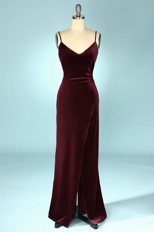 Robe de bal en velours bordeaux