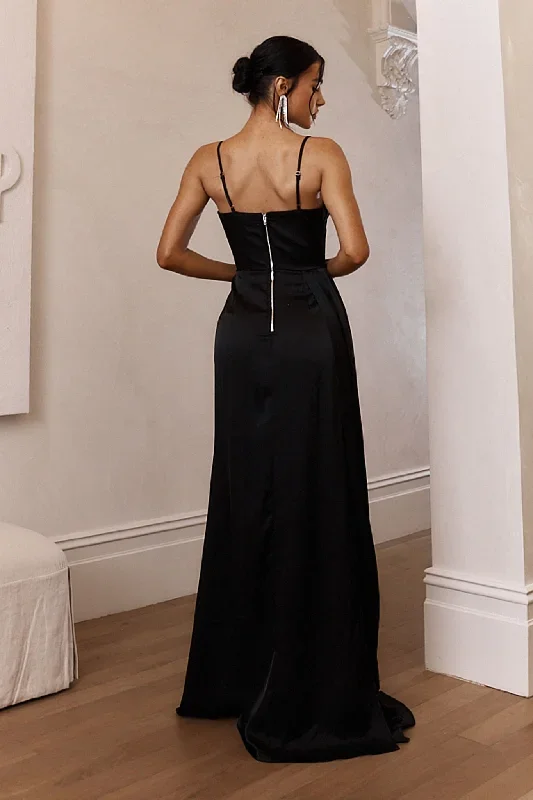 secret-sweetheart-neckline-split-maxi-dress-black